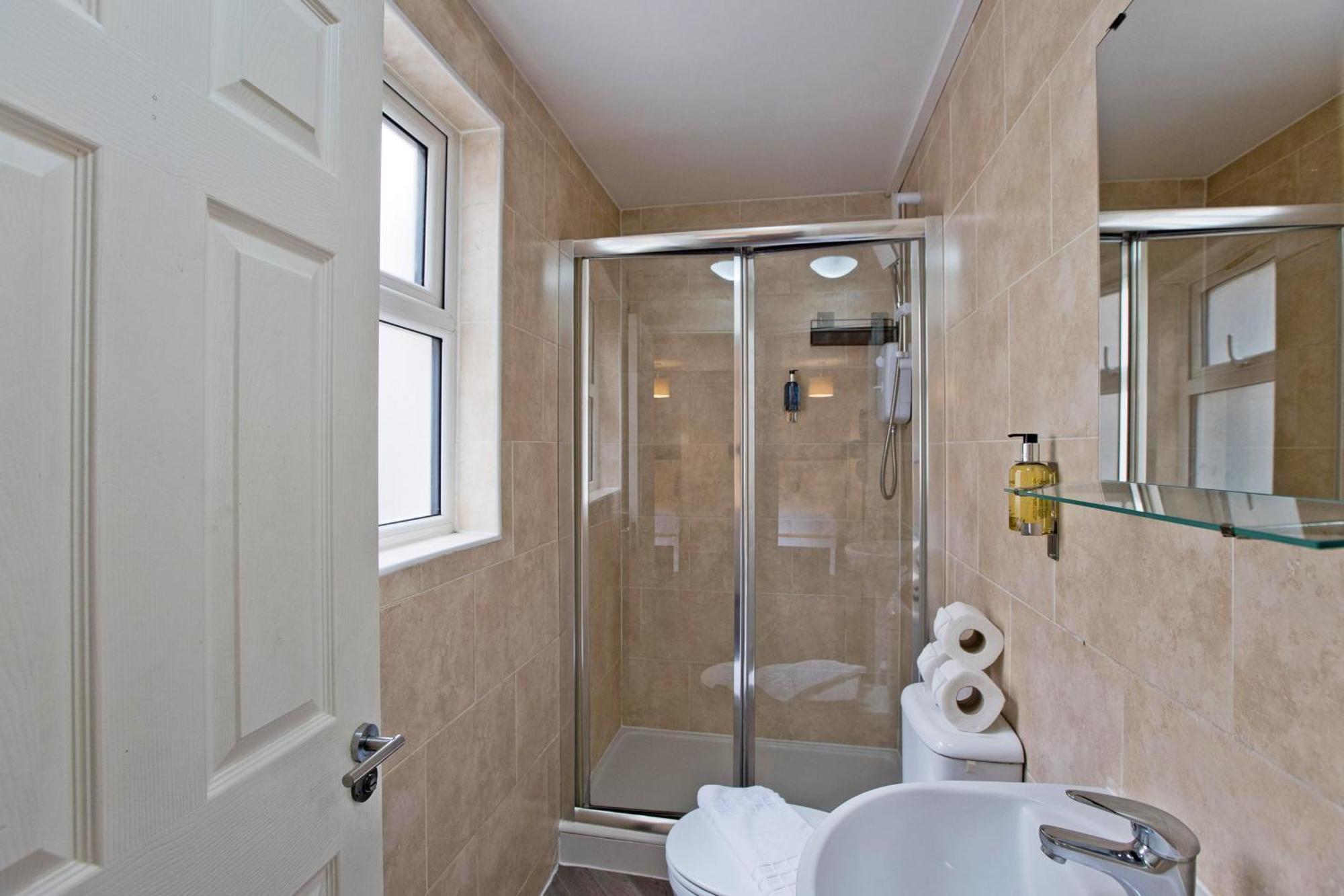 Imperial Corner House-Whitechapel Apartment London Bagian luar foto
