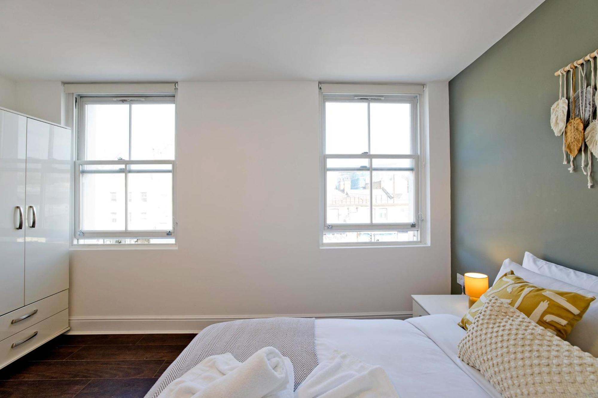 Imperial Corner House-Whitechapel Apartment London Bagian luar foto