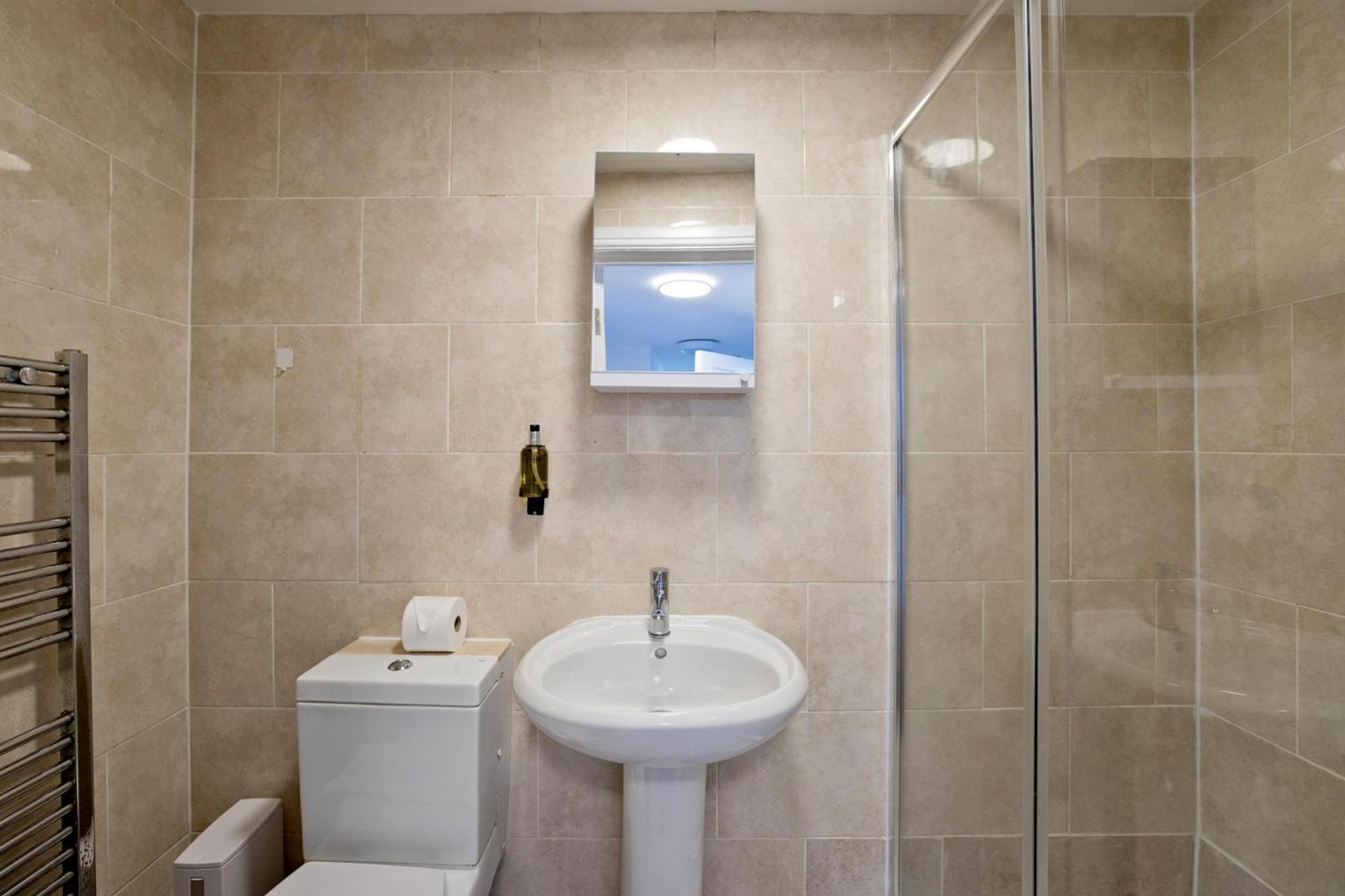 Imperial Corner House-Whitechapel Apartment London Bagian luar foto
